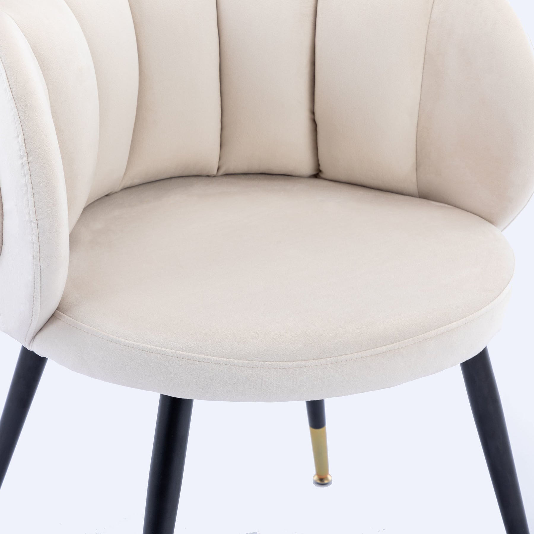 Off-White Velvet lounge chair