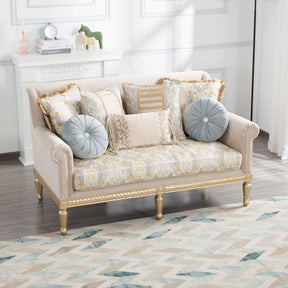 Classic style loveseat